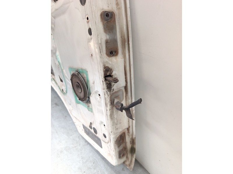 Recambio de puerta delantera izquierda para nissan 3510 referencia OEM IAM   