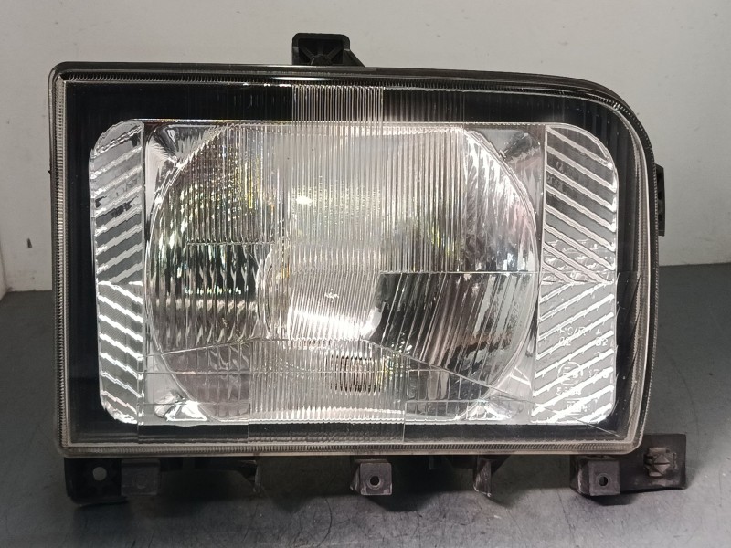 Recambio de faro derecho para nissan 3510 referencia OEM IAM 089350  