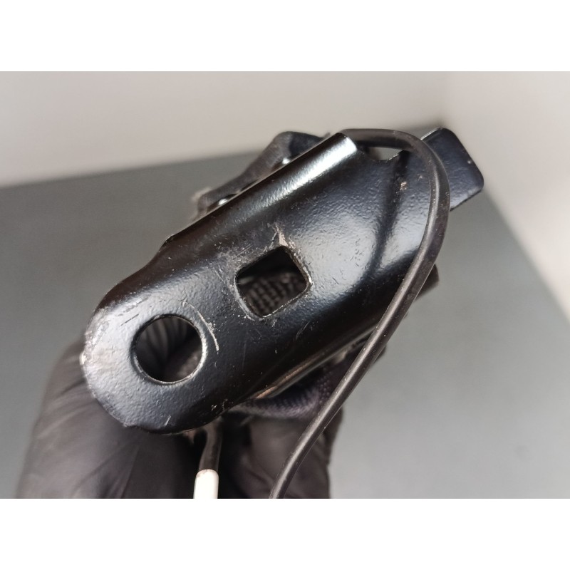 Recambio de anclaje cinturon trasero derecho para citroën c3 iii (sx) 1.2 vti 82 referencia OEM IAM   