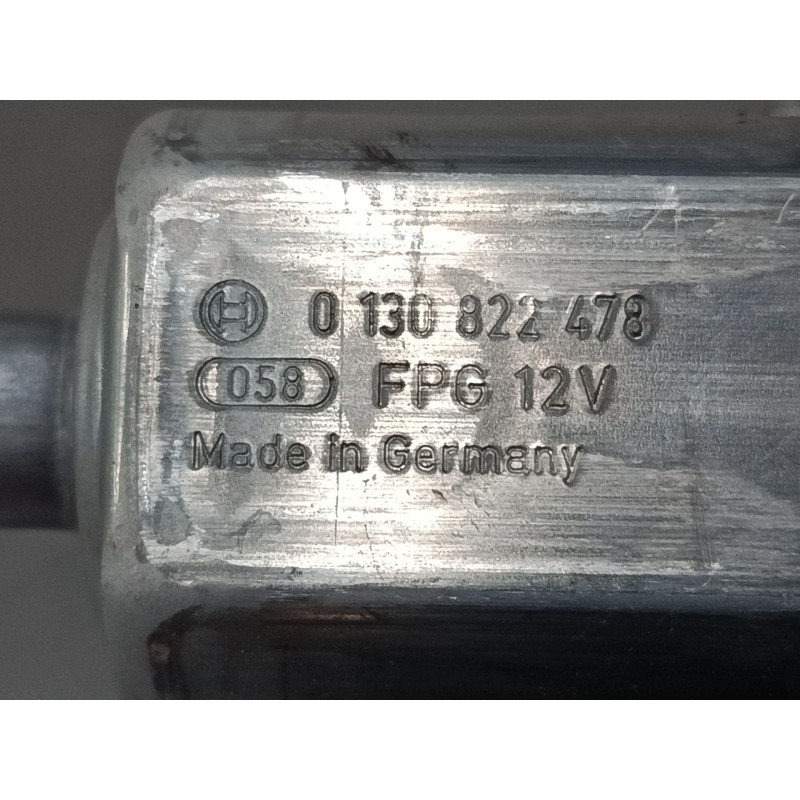 Recambio de motor elevaluna delantero derecho para renault megane iii hatchback (bz0/1_, b3_) 1.2 tce (bz2b, bz11) referencia OE