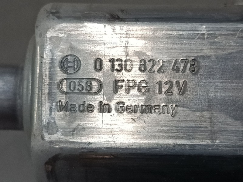Recambio de motor elevaluna delantero derecho para renault megane iii hatchback (bz0/1_, b3_) 1.2 tce (bz2b, bz11) referencia OE