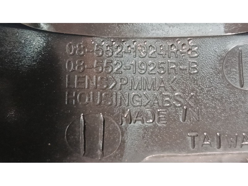 Recambio de piloto trasero derecho para peugeot partner monospace (5_, g_) 1.9 d referencia OEM IAM 085521924RB  