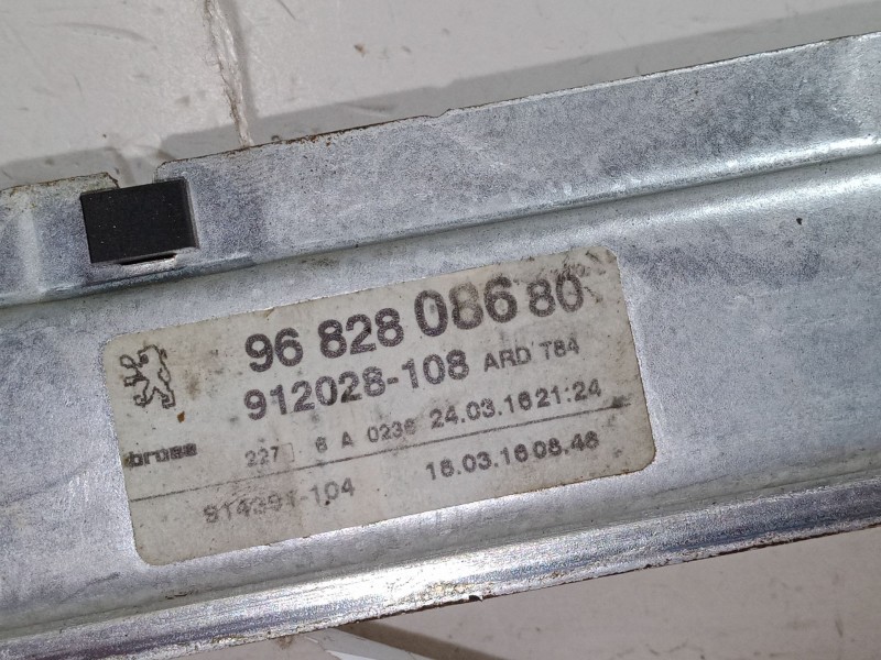 Recambio de elevalunas electrico trasero derecho para peugeot 3008 suv (mc_, mr_, mj_, m4_) 1.6 bluehdi 120 referencia OEM IAM 9