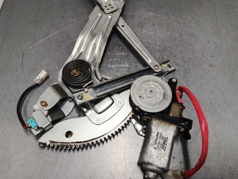 Recambio de elevalunas electrico delantero derecho para mitsubishi montero sport i (k7_, k9_) 2.5 td (k94w, k74t) referencia OEM