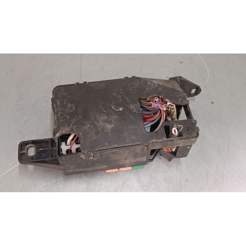 Recambio de caja reles / fusibles para mitsubishi montero sport i (k7_, k9_) 2.5 td (k94w, k74t) referencia OEM IAM MR409811  