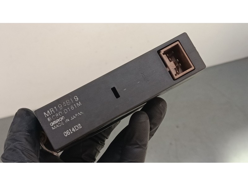 Recambio de mando elevalunas trasero derecho para mitsubishi montero sport i (k7_, k9_) 2.5 td (k94w, k74t) referencia OEM IAM M