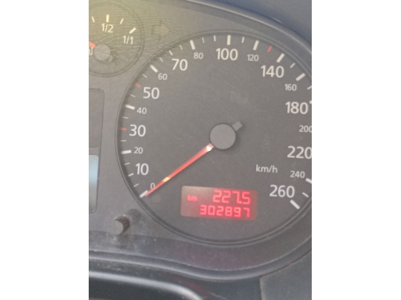audi a3 (8l1) del año 2001