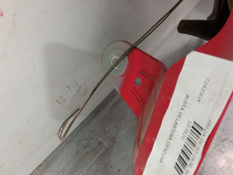 Recambio de aleta delantera derecha para seat ibiza iv (6j5, 6p1) 1.2 referencia OEM IAM   