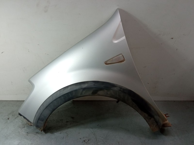 Recambio de aleta delantera derecha para dacia sandero (bs_) 1.6 mpi 85 (bs03) referencia OEM IAM   