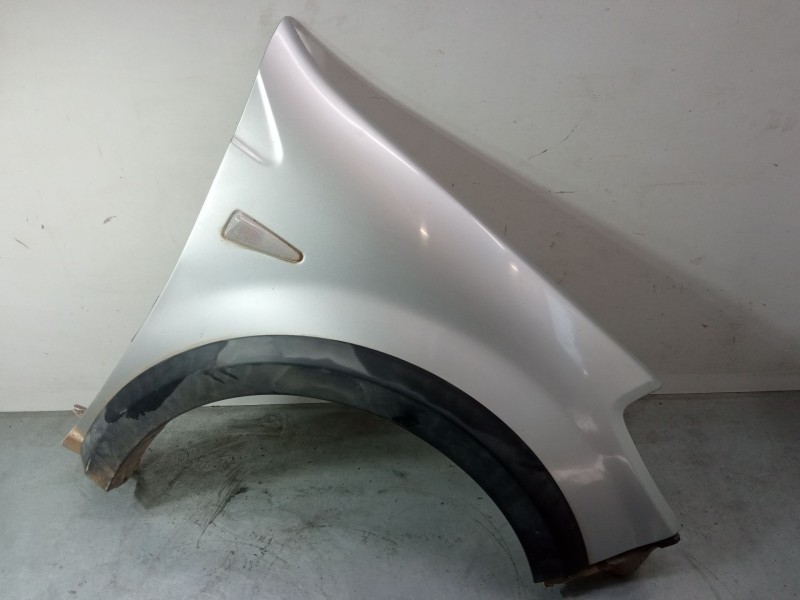 Recambio de aleta delantera derecha para dacia sandero (bs_) 1.6 mpi 85 (bs03) referencia OEM IAM   