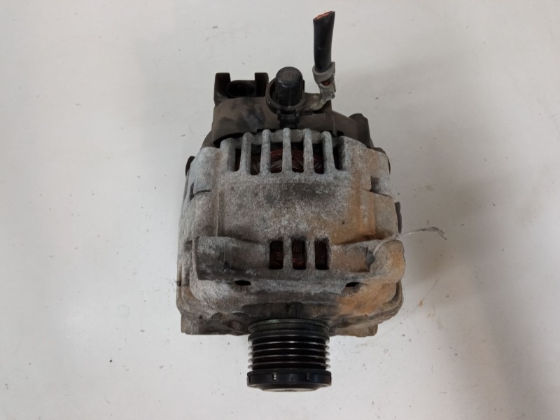 Recambio de alternador para mercedes-benz clase b sports tourer (w245) b 180 cdi (245.207) referencia OEM IAM A6401540302  