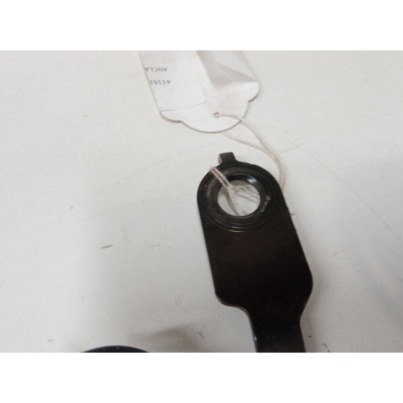 Recambio de anclaje cinturon delantero izquierdo para citroën c3 ii (sc_) 1.0 vti 68 referencia OEM IAM   