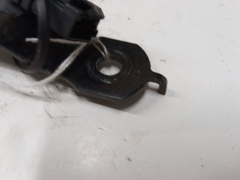 Recambio de anclaje cinturon delantero izquierdo para renault clio iii (br0/1, cr0/1) 1.5 dci (br17, cr17) referencia OEM IAM   