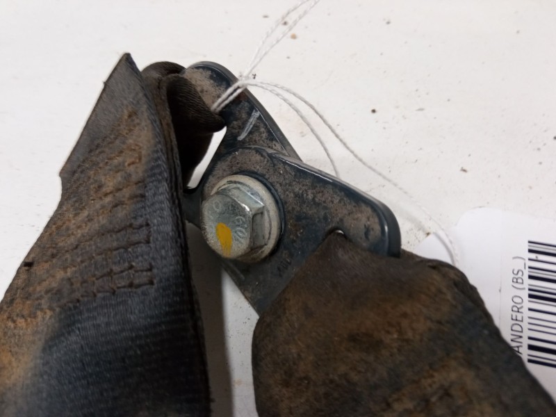 Recambio de anclaje cinturon trasero derecho para dacia sandero (bs_) 1.6 mpi 85 (bs03) referencia OEM IAM   