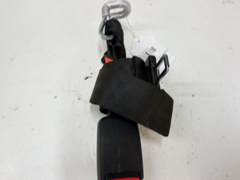 Recambio de anclaje cinturon trasero izquierdo para volkswagen polo iii (6n1) 60 1.4 referencia OEM IAM   