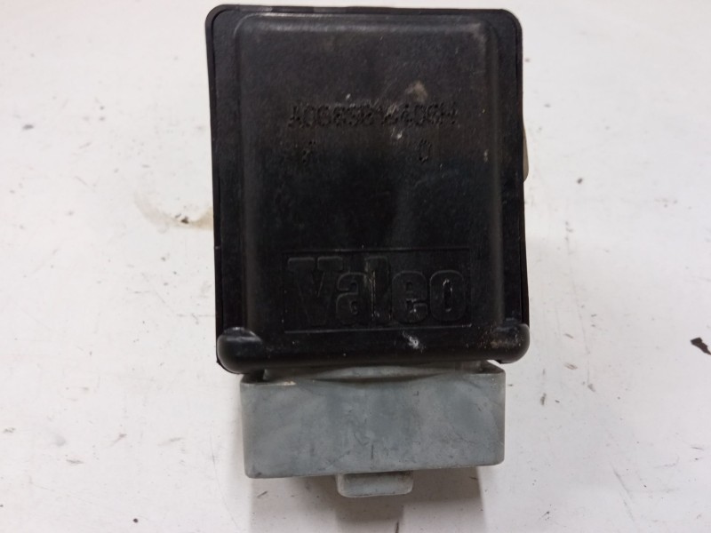 Recambio de antirrobo electrico para renault scénic ii (jm0/1_) 2.0 (jm05, jm0u, jm1n, jm1u, jm2v) referencia OEM IAM 8200468515