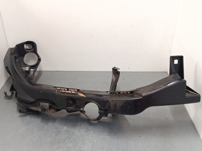 Recambio de alojamiento faro derecho para bmw 3 coupé (e92) 320 d xdrive referencia OEM IAM 51117154724  