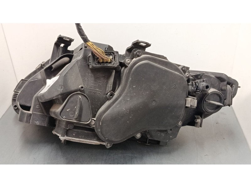 Recambio de faro derecho xenon para bmw 3 coupé (e92) 320 d xdrive referencia OEM IAM 716213013  