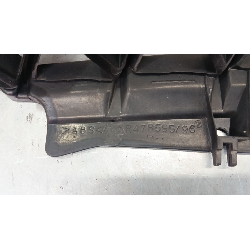 Recambio de rejillas capo para mitsubishi montero sport i (k7_, k9_) 2.5 td (k94w, k74t) referencia OEM IAM MR47859798  