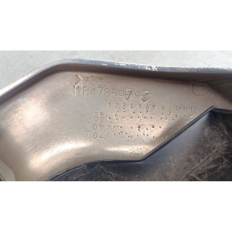 Recambio de rejillas capo para mitsubishi montero sport i (k7_, k9_) 2.5 td (k94w, k74t) referencia OEM IAM MR47859798  