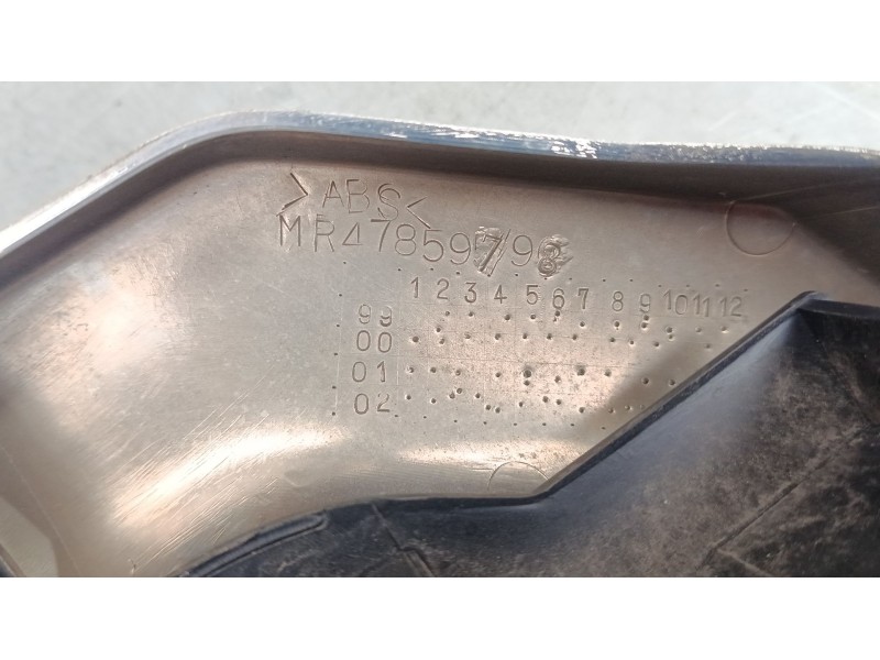Recambio de rejillas capo para mitsubishi montero sport i (k7_, k9_) 2.5 td (k94w, k74t) referencia OEM IAM MR47859798  