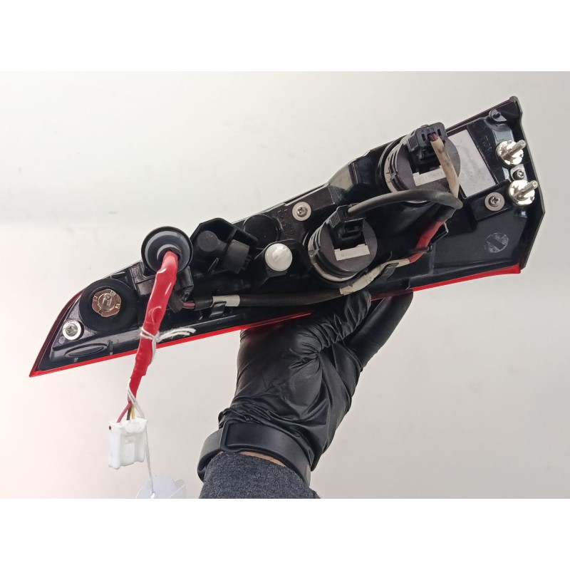 Recambio de piloto trasero porton izquierdo para toyota corolla station wagon (_e21_) 1.8 hybrid (zwe211) referencia OEM IAM 815
