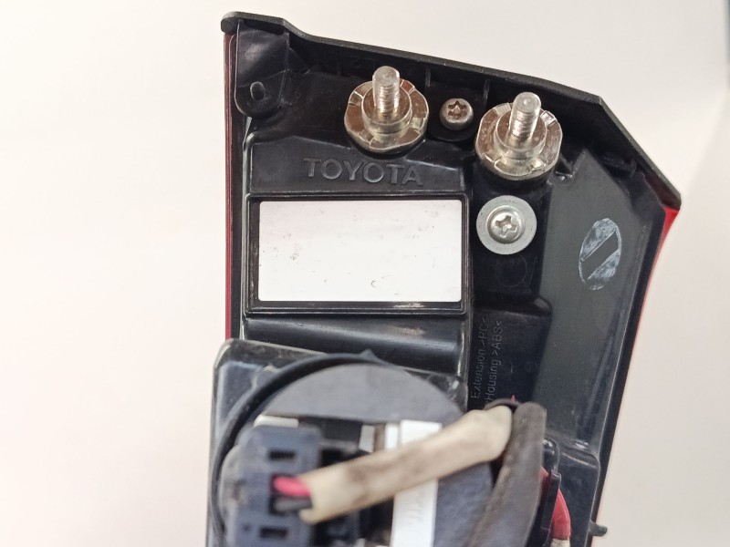 Recambio de piloto trasero porton izquierdo para toyota corolla station wagon (_e21_) 1.8 hybrid (zwe211) referencia OEM IAM 815