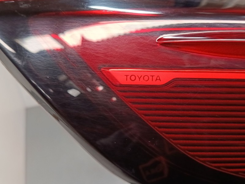 Recambio de piloto trasero izquierdo para toyota corolla station wagon (_e21_) 1.8 hybrid (zwe211) referencia OEM IAM 8156102F40