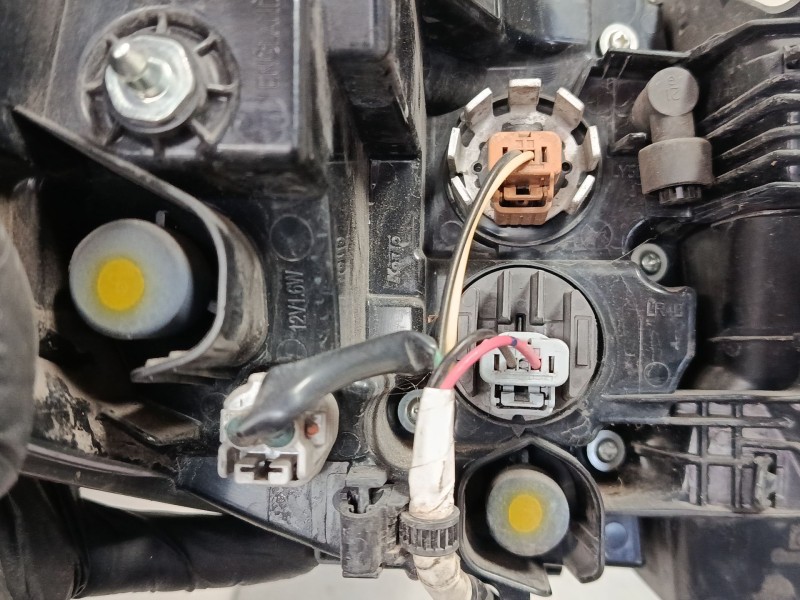 Recambio de piloto trasero derecho para toyota corolla station wagon (_e21_) 1.8 hybrid (zwe211) referencia OEM IAM 8155102F40  