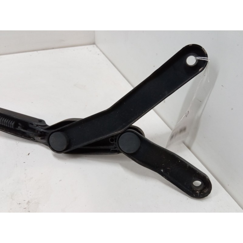 Recambio de brazo limpia delantero derecho para mercedes-benz clase e (w212) e 350 cgi (212.057) referencia OEM IAM   