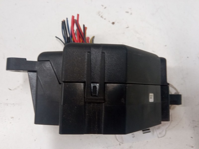 Recambio de caja reles / fusibles para volkswagen golf v (1k1) 2.0 tdi 16v referencia OEM IAM   
