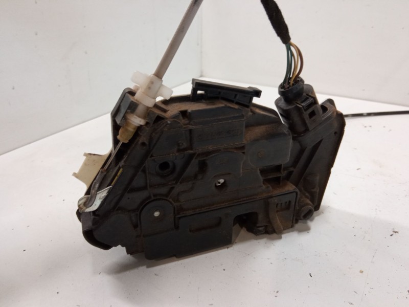 Recambio de cerradura puerta trasera derecha para seat ibiza iv (6j5, 6p1) 1.2 referencia OEM IAM   