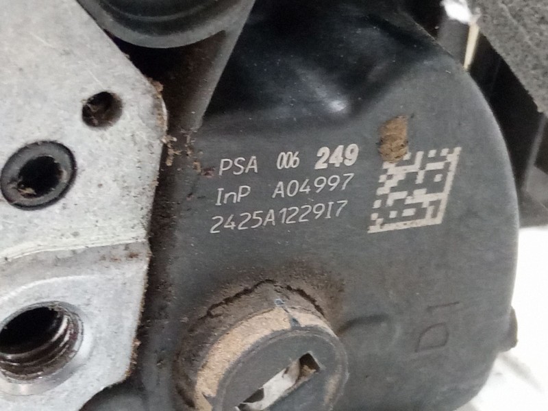 Recambio de cerradura puerta trasera derecha para citroën c3 ii (sc_) 1.0 vti 68 referencia OEM IAM   
