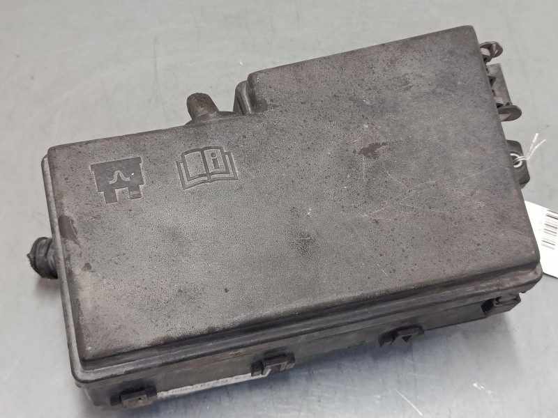 Recambio de caja reles / fusibles para ford c-max ii (dxa/cb7, dxa/ceu) 1.0 ecoboost referencia OEM IAM AV6T14K733  