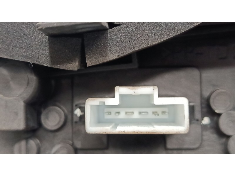 Recambio de piloto trasero izquierdo para peugeot 406 (8b) 1.8 16v referencia OEM IAM 9644652677  