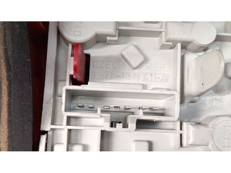 Recambio de piloto trasero derecho para ford mondeo iii sedán (b4y) 2.0 16v tddi / tdci referencia OEM IAM 0843119381  