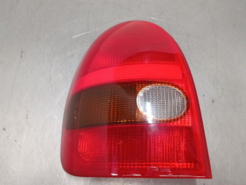 Recambio de piloto trasero izquierdo para opel corsa b (s93) 1.2 i (f08, f68, m68) referencia OEM IAM   