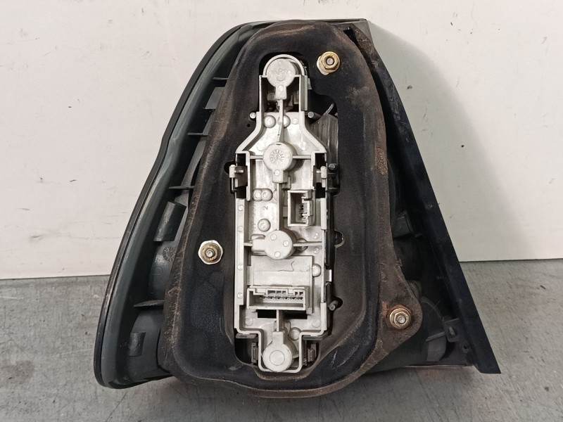 Recambio de piloto trasero derecho para bmw 3 compact (e46) 320 td referencia OEM IAM 63216927764  