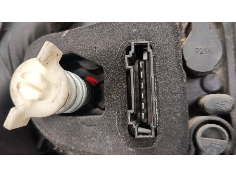 Recambio de piloto trasero izquierdo para seat ibiza v (kj1, kjg) 1.0 mpi referencia OEM IAM 6F0945095H  