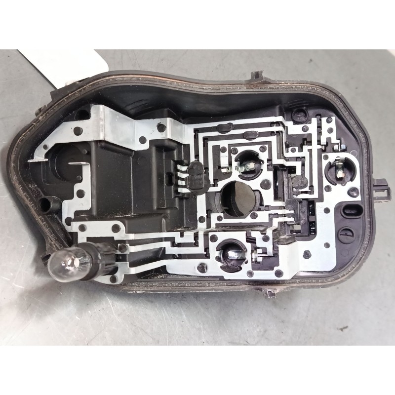 Recambio de portalampara piloto derecho para seat ibiza v (kj1, kjg) 1.0 mpi referencia OEM IAM 21275602  
