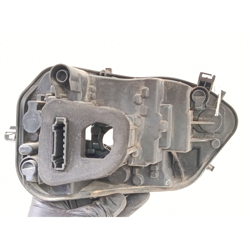 Recambio de portalampara piloto derecho para seat ibiza v (kj1, kjg) 1.0 mpi referencia OEM IAM 21275602  