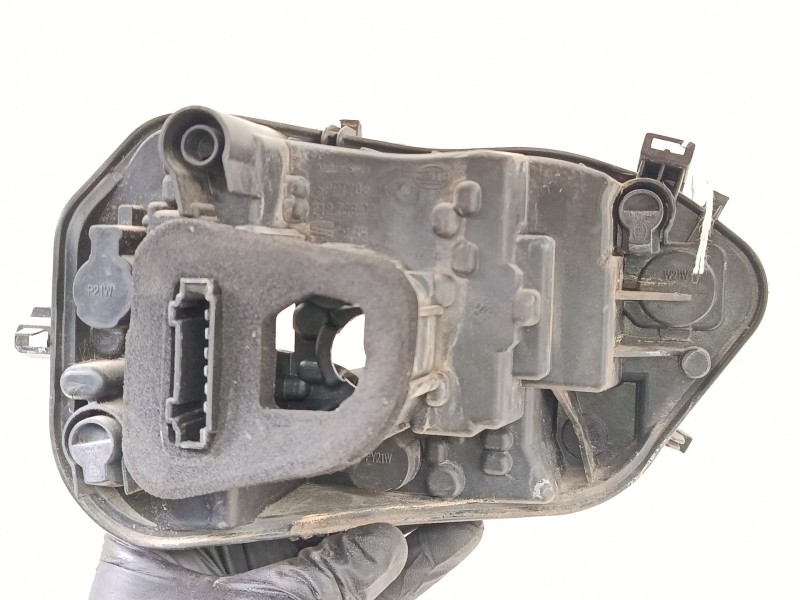 Recambio de portalampara piloto derecho para seat ibiza v (kj1, kjg) 1.0 mpi referencia OEM IAM 21275602  