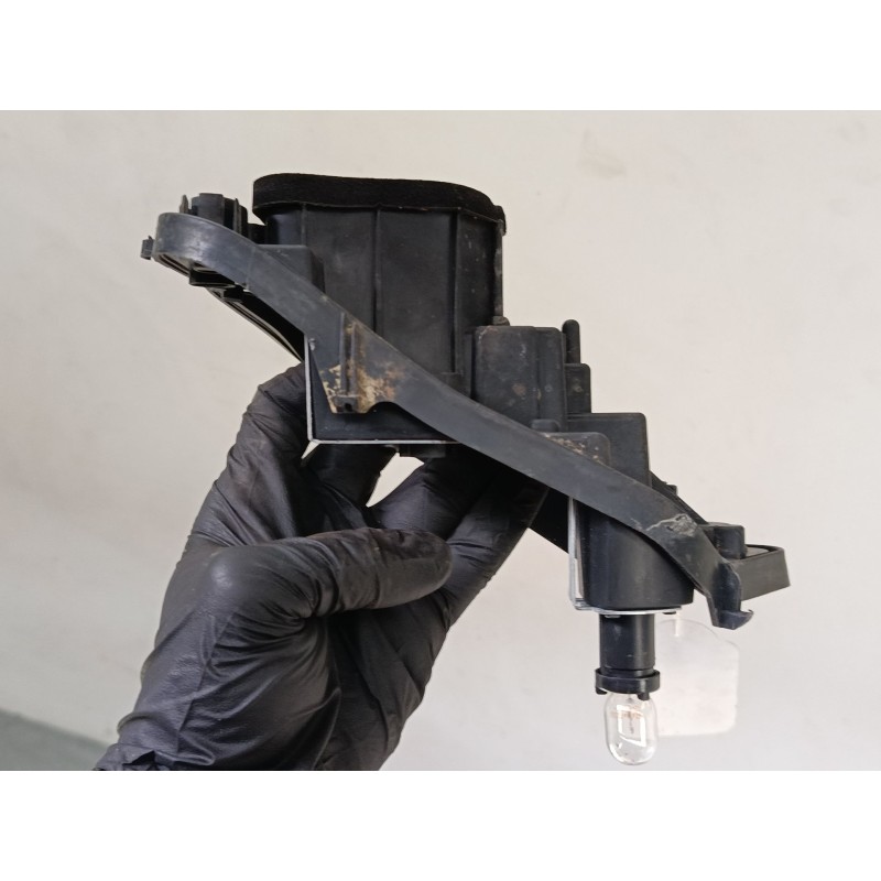 Recambio de portalampara piloto derecho para seat ibiza v (kj1, kjg) 1.0 mpi referencia OEM IAM 21275602  