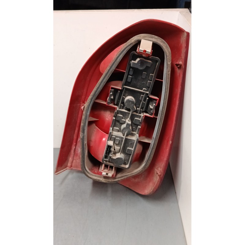 Recambio de piloto trasero izquierdo para citroën xsara picasso (n68) 2.0 hdi referencia OEM IAM 9650005880  