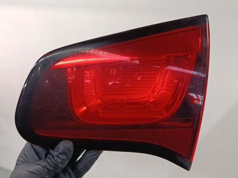 Recambio de piloto trasero porton derecho para citroën c3 ii (sc_) 1.4 hdi 70 (sc8hzc, sc8hr0, sc8hp4) referencia OEM IAM 968522