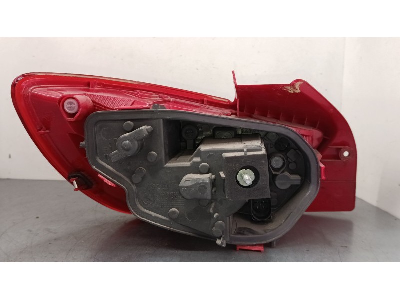 Recambio de piloto trasero derecho para seat ibiza iv sc (6j1, 6p5) 1.4 referencia OEM IAM 6J3945096F  