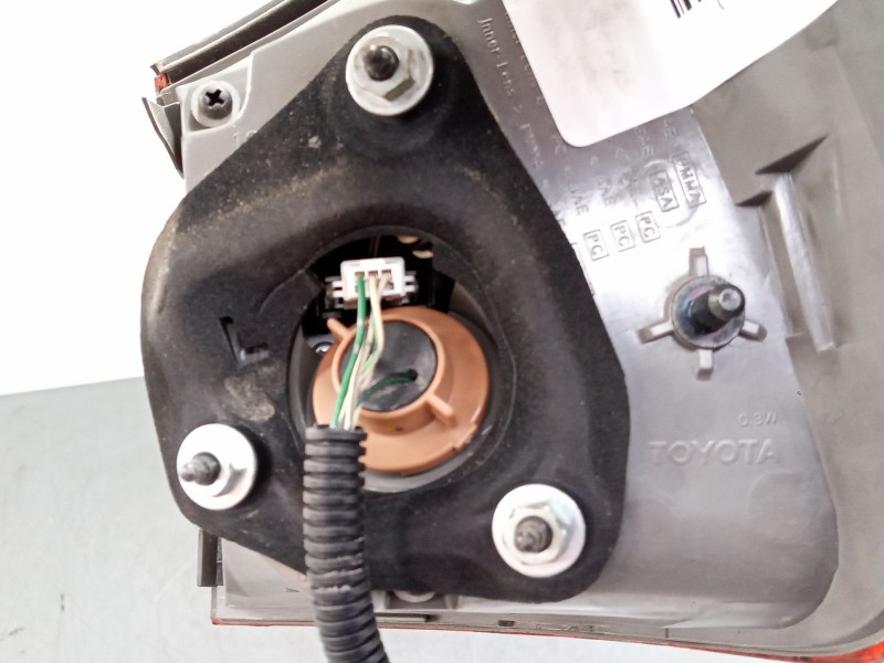 Recambio de piloto trasero izquierdo para lexus is ii (_e2_) 220d (ale20) referencia OEM IAM 8156153162  