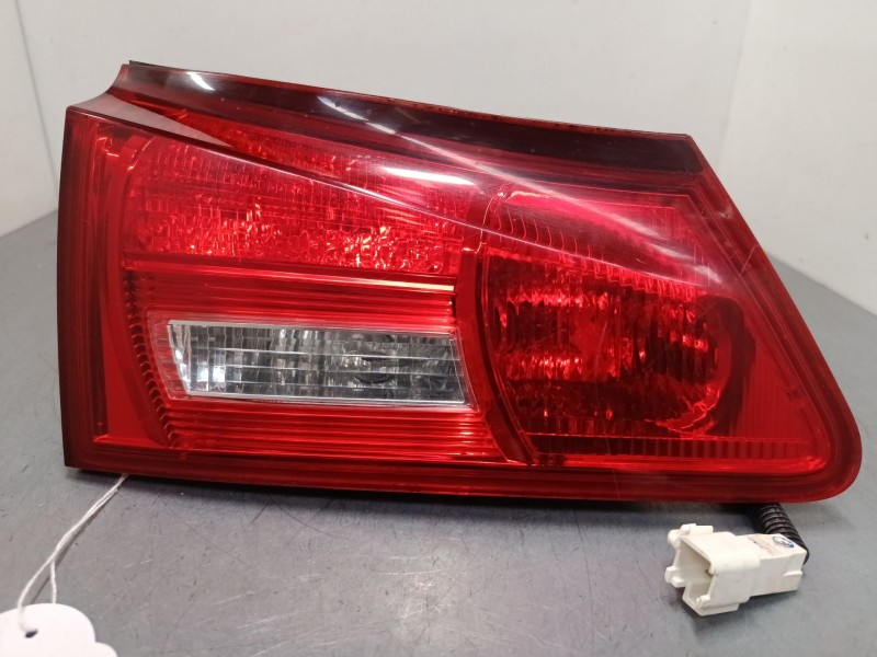 Recambio de piloto trasero porton izquierdo para lexus is ii (_e2_) 220d (ale20) referencia OEM IAM 8159153070  