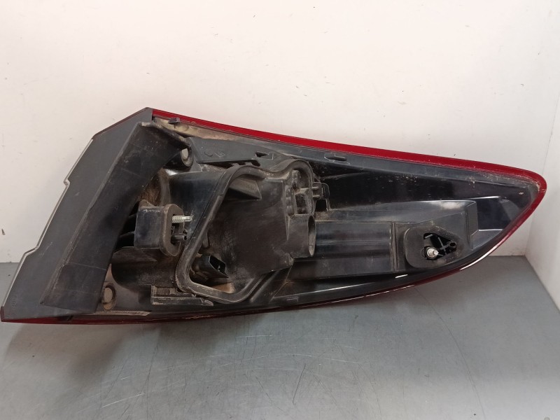 Recambio de piloto trasero izquierdo para renault megane iii grandtour (kz0/1) 1.2 tce (kz2b, kz11) referencia OEM IAM 265550010