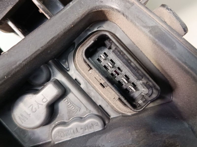 Recambio de piloto trasero derecho para renault megane iii grandtour (kz0/1) 1.2 tce (kz2b, kz11) referencia OEM IAM 265500010R 